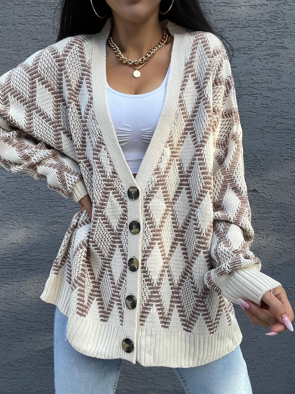 Модний кардиган жіночий машинна в'язка теплий та стильний на гудзиках з довгим рукавом Pmk392