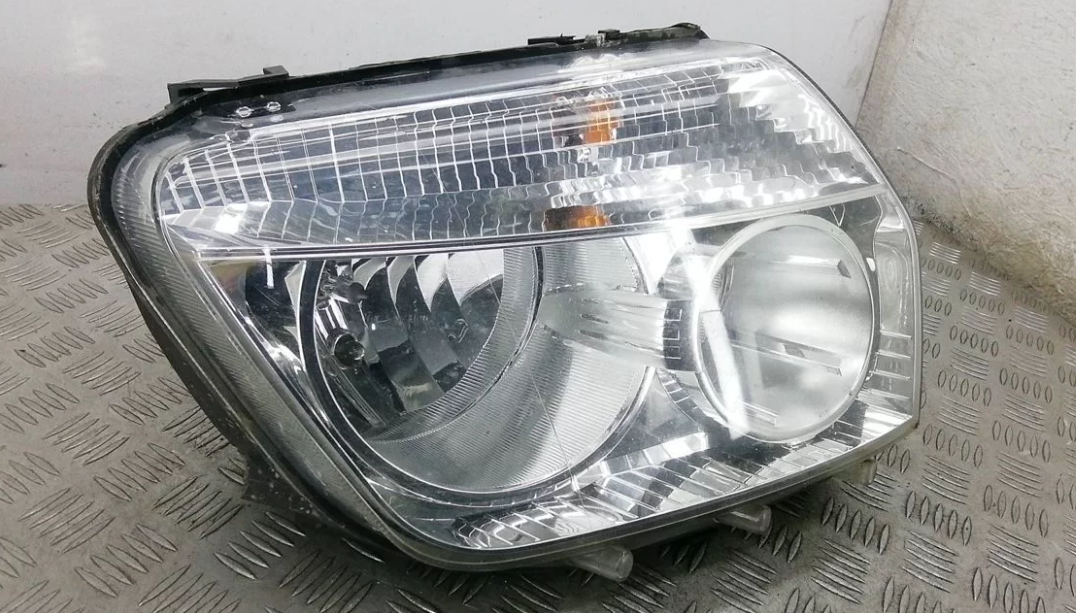 Фара права Dacia Duster Дачія Дастер (2015-2017) Оригінал 260105828R, фото 1