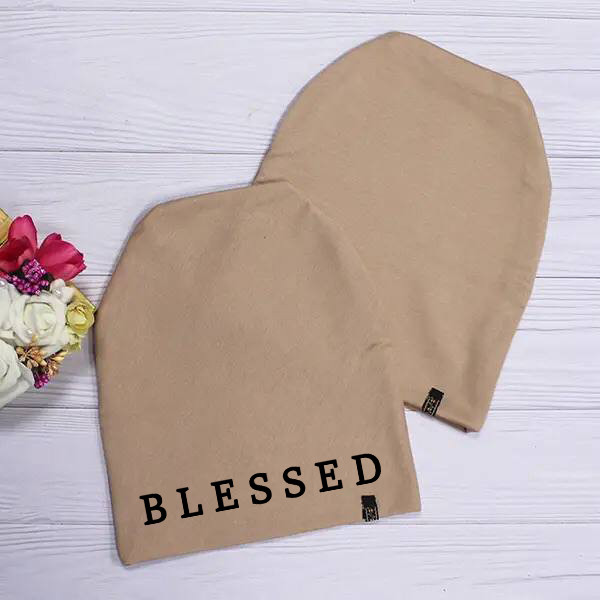 Жіноча шапка з принтом BLESSED