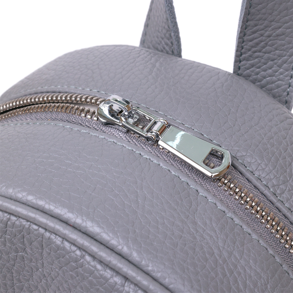 Вместительный, оригинальный, практичный женский мини рюкзак Shvigel 16323 Серый, красивые, стильные рюкзаки - фото 6 - id-p1697731016