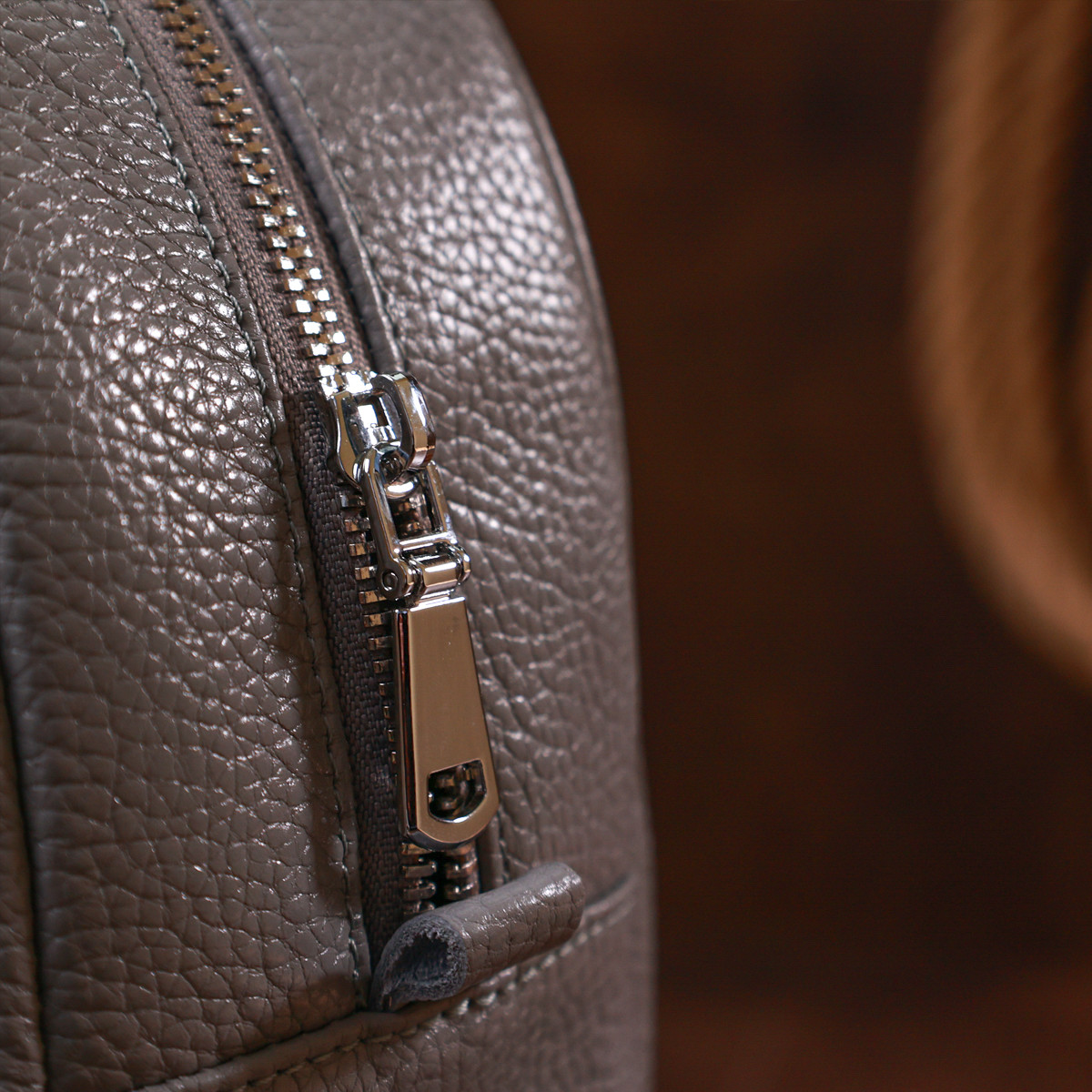 Вместительный, оригинальный, практичный женский мини рюкзак Shvigel 16323 Серый, красивые, стильные рюкзаки - фото 9 - id-p1697731016