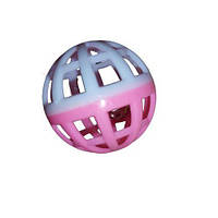 Звенящая игрушка для кота пластиковый мячик с колокольчиком 4см