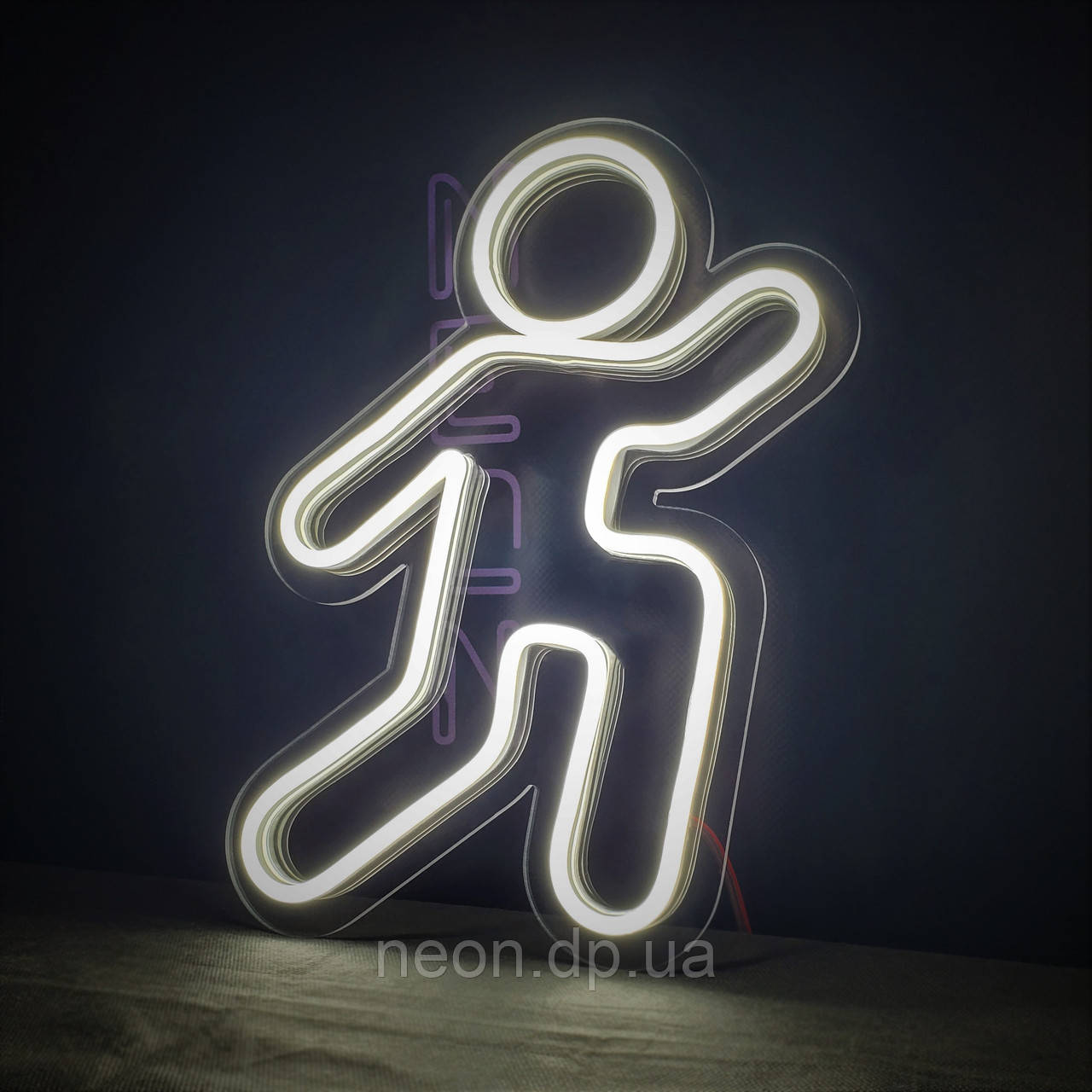 Неонова вивіска "Human"