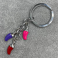 Брелок металевого сріблястого кольору різнобарвні гострі перчики покритий кольоровою емаллю довжина 9 см