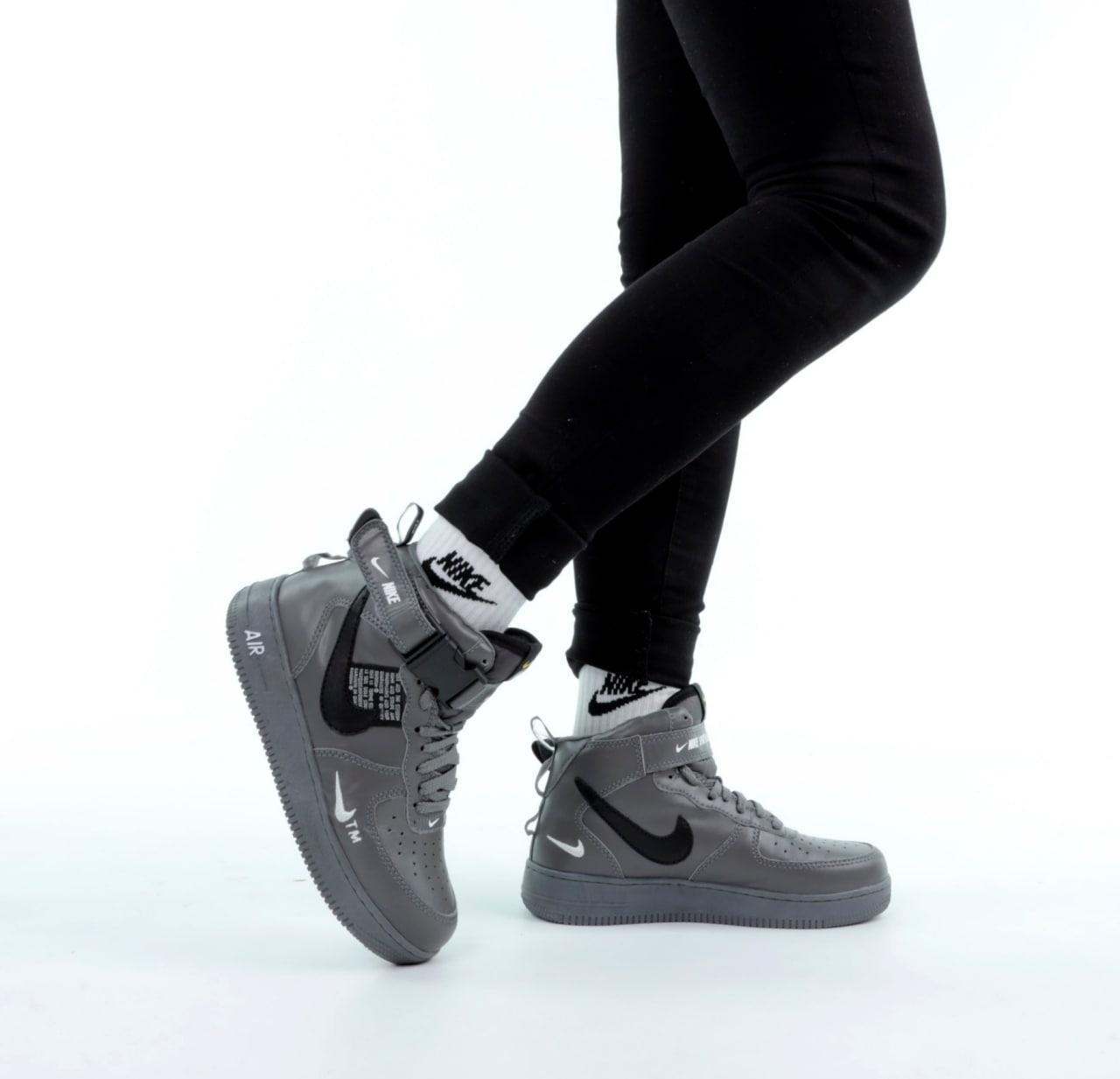 Чоловічі зимові кросівки Nike Air Force Winter Mid Grey (Сірі) Взуття Найк Аір Форс Високі тепле хутро унісекс