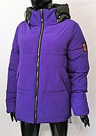 Зимняя женская куртка фиолетового цвета