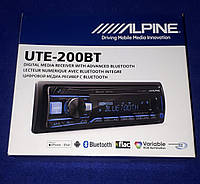 Магнитофон автомобильный Alpine UTE-200BT