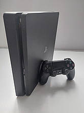 Ігрова консоль Sony PlayStation 4 Slim 1TB Black - Б\У відмінний стан.