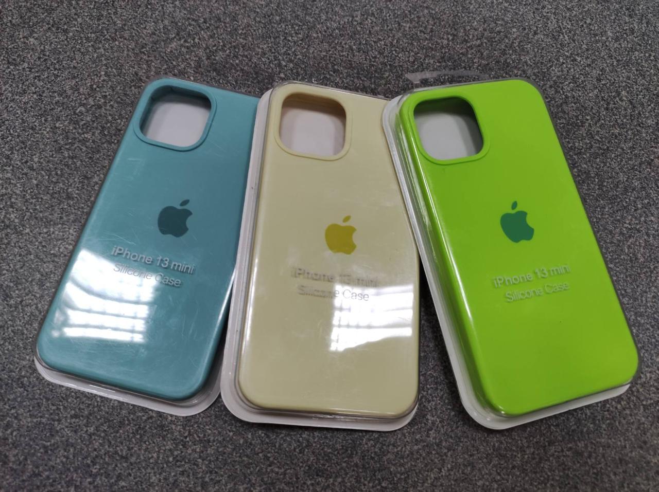 Original Silicone Case Full Size — iPhone 13 mini 5.4