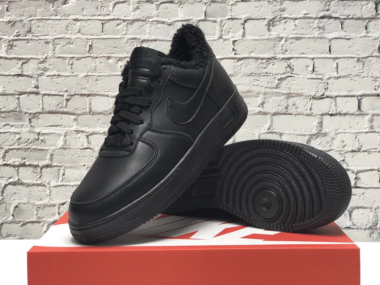 Nike air force store jordan black