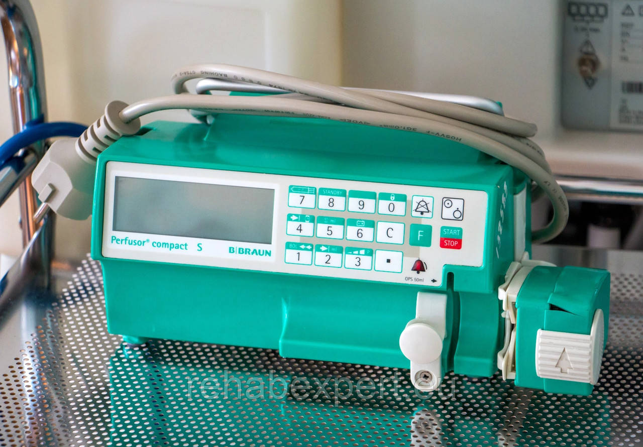 Б/У Шпринцовий насос для педіатрії та неонатології B.Braun Perfusor Compact Syringe Pump (Used)
