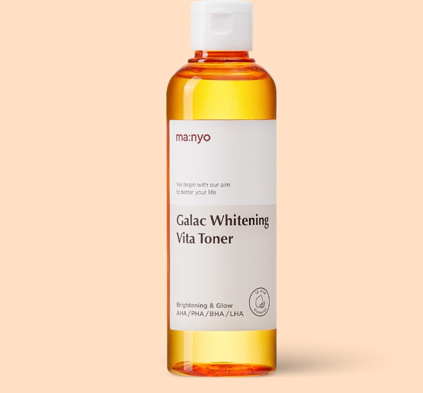 Manyo Galac Whitening Vita Toner 210 ml - Тонер освітлюючий з галактомісісом і вітамінним комплексом, фото 1