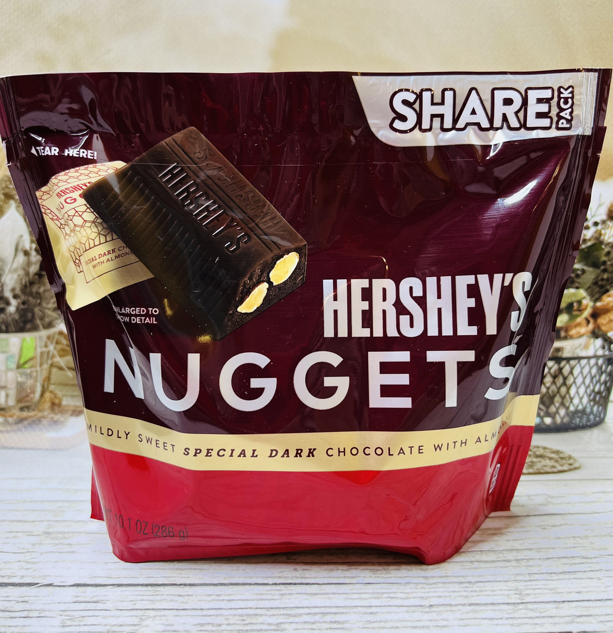 Цукерки Hershey's Nuggets Special Dark чорний шоколад