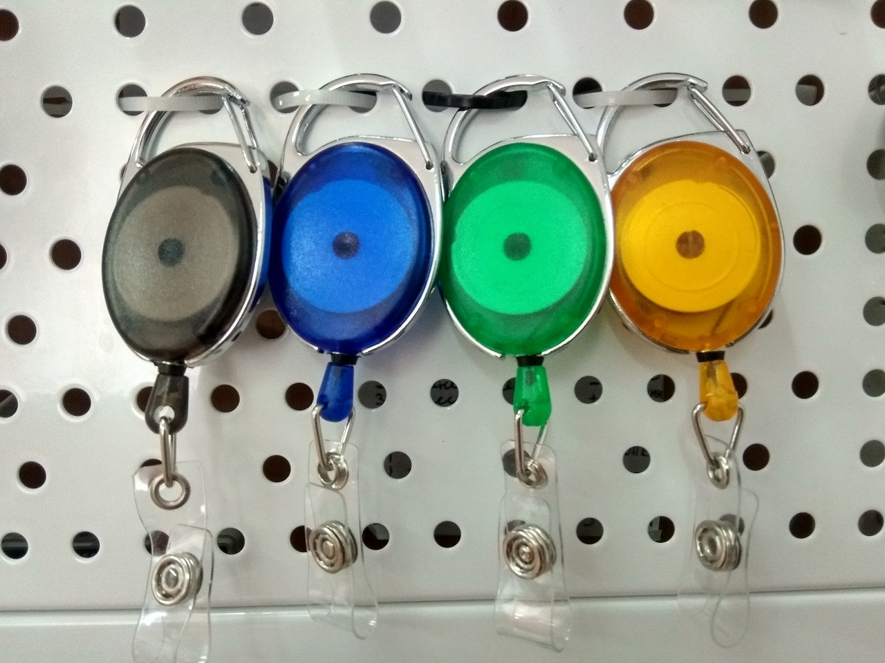 Тримач з рулеткою для бейджа "Овал", фото 1