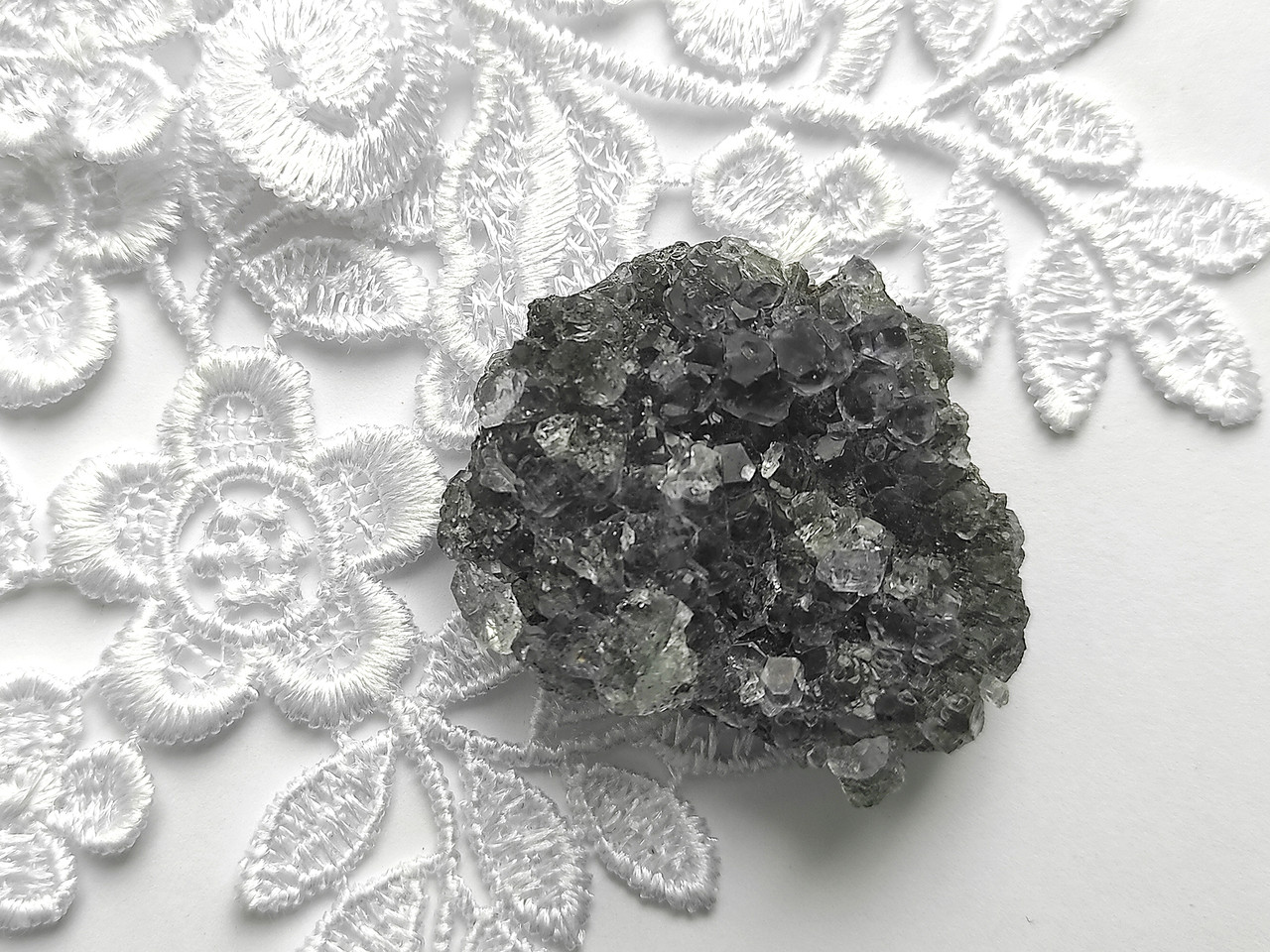 Камінь натуральний для створення прикрас Флюорит Кристал оберіг колекційна друза флюориту