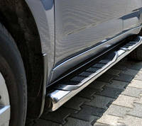 Пороги боковые труба Hyundai H1 (07+) D71 с накладками, короткая и длинная база