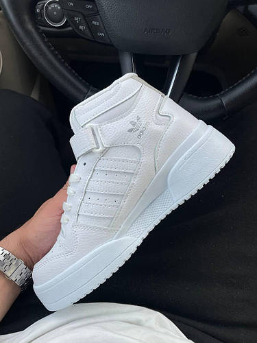 Купить Стильные кроссы Adidas. Женские кроссовки белые Адидас. Женские ...