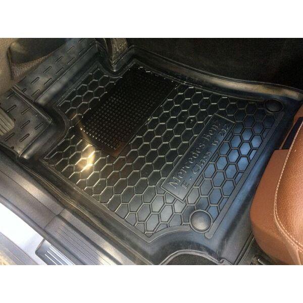 Гумові килимки в салон Mercedes E (W212) 2009-, фото 1