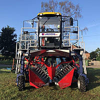 Комбайн для збирання ягід чорниці Jagoda Oskar 4WD Plus