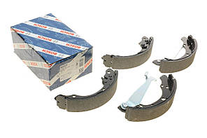 Колодки гальмівні задні Audi 80-89 Volkswagen Passat Chery Amulet Geely (без ABS) барабанні (200х40) (Bosch 0986487270)