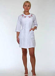 Жіночий медичний халат з вишивкою з 42 по 56 р