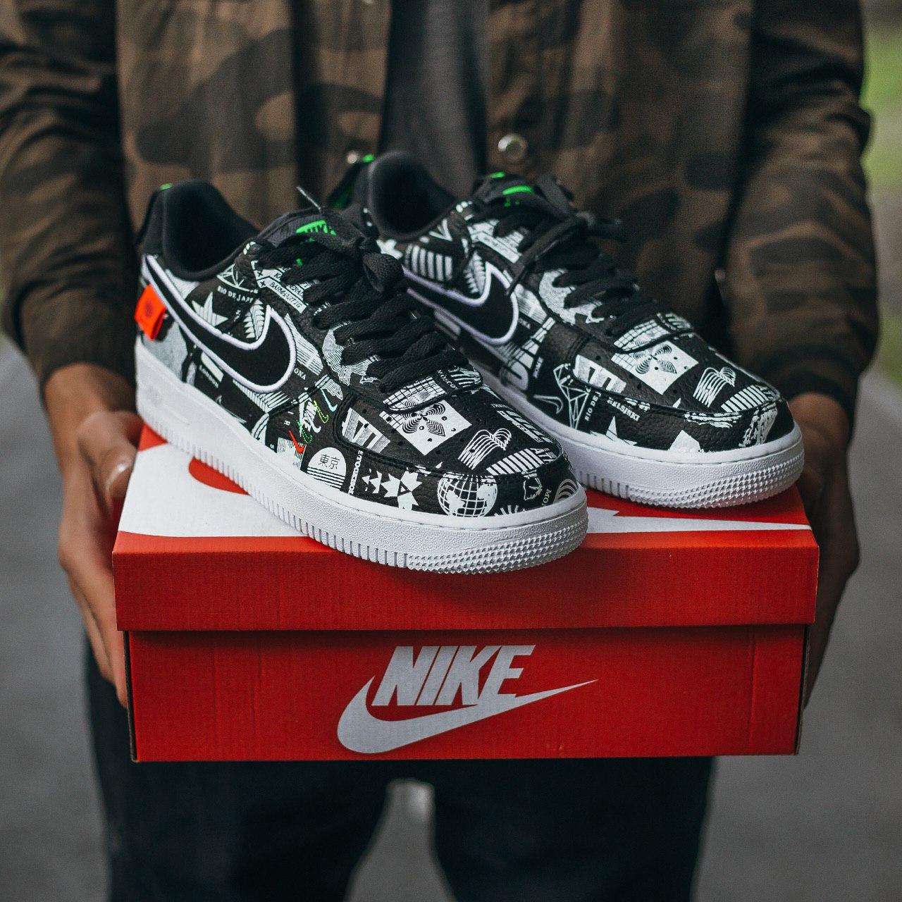 Кросівки чоловічі чорні Nike Air Force 1 Low Worldwide (02376)