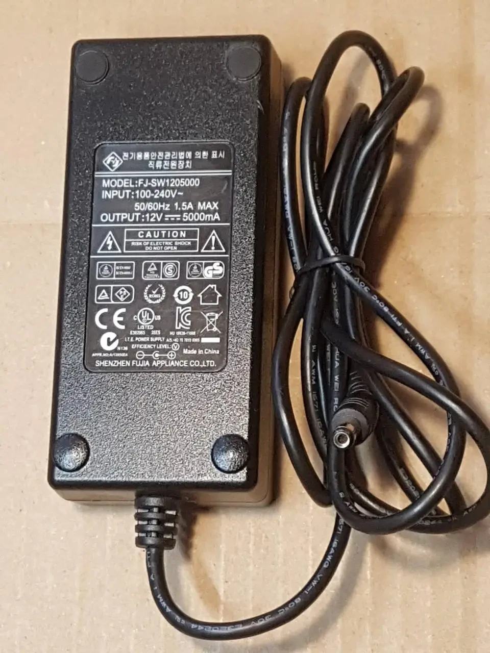 Блок питания 12В 5А 60Вт Размер штекера: 5,5*2,5м пластик, цена 185 грн ...