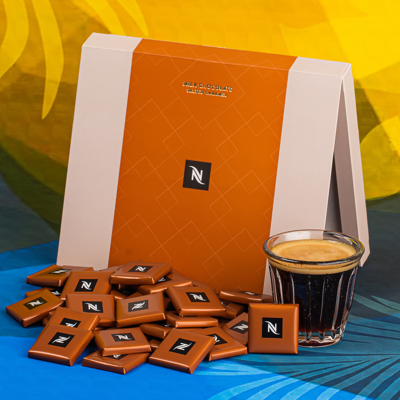 Milk Chocolate squares with salted caramel pieces (Молочні шоколадки зі шматочками солоної карамелі)