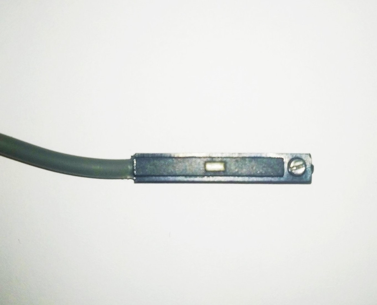 Датчик герконовий CS1-D