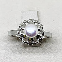 Кольцо серебряное с жемчугом 19 3,5 г
