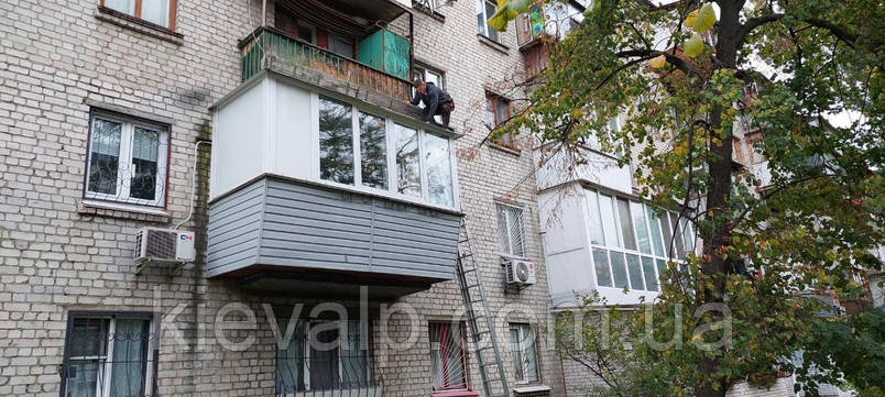 Ремонт покрівлі балкону