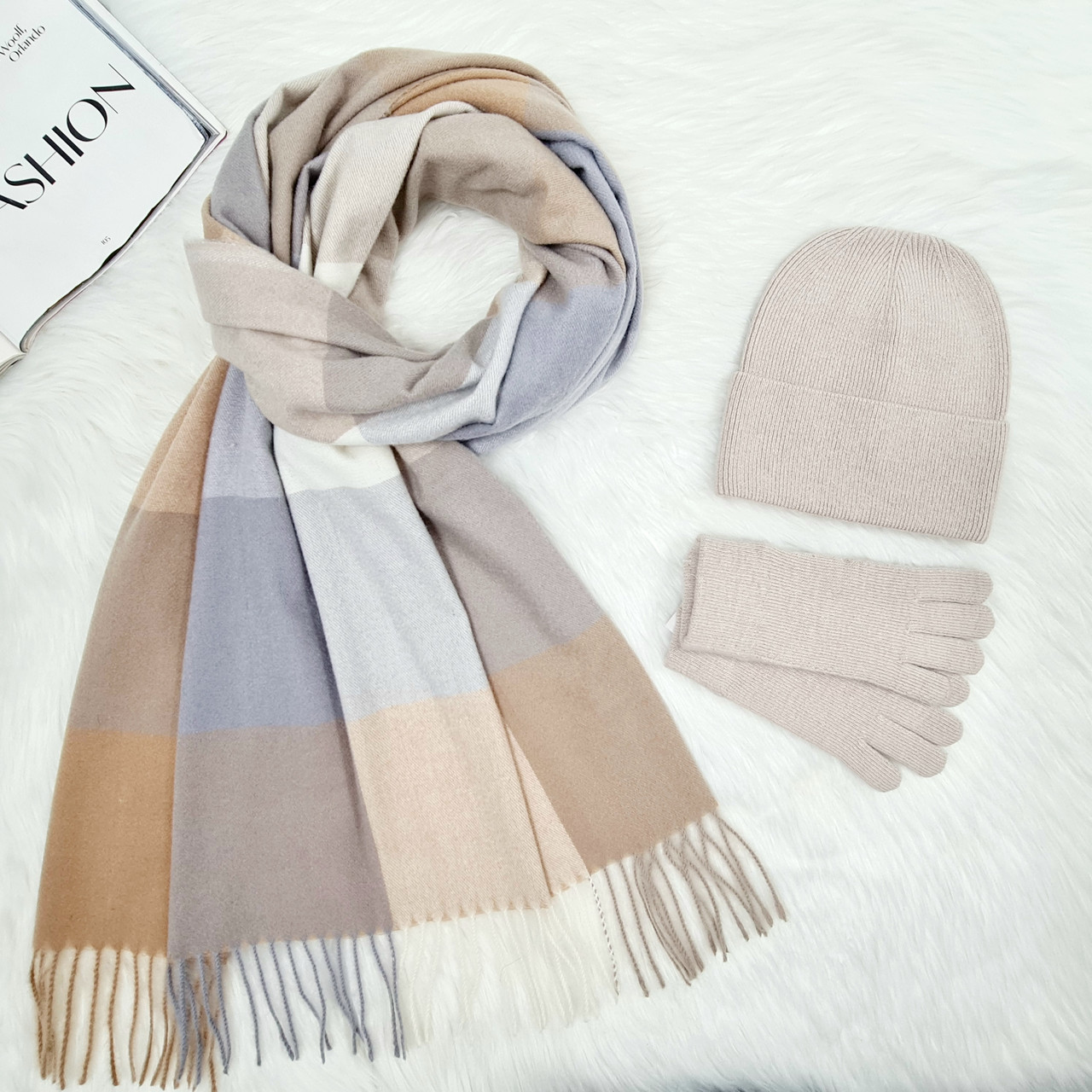 Комплект жіночий зимовий (шапка + шорф + рукавиці) ODYSSEY 56-58 см різнобарвний 13186 — 1291 — 4074, фото 1