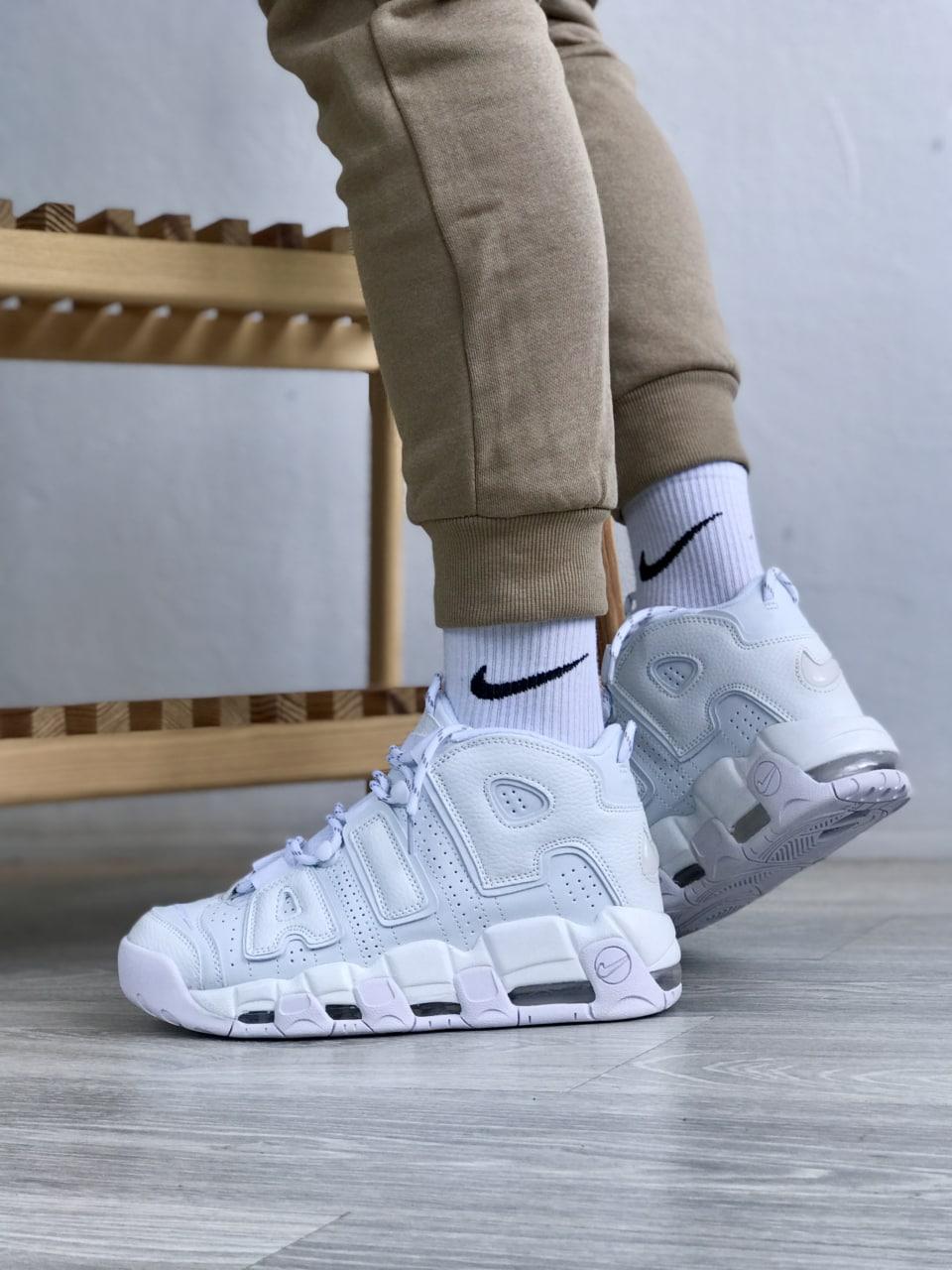 Кросівки чоловічі білі Nike Umptempo (02238)