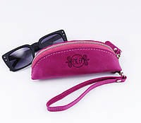 Шкіряний футляр-чохол на блискавці для окулярів з ремінцем на руку для жінок/ Рожевий