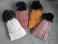 Вязаная зимняя шапка для девочки с бубоном 54-56 на флисе
