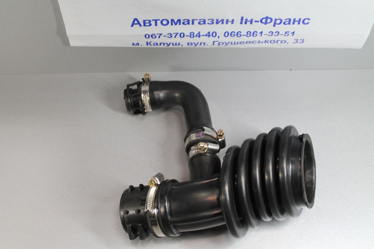 Патрубок інтеркулера Ford C-Max, Focus II; Volvo V50, S40 II, C30 1.6TDCi 2003-2012рр