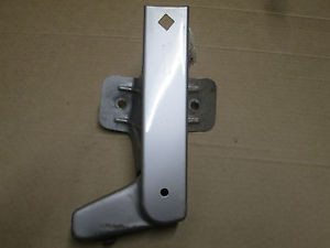 Кронштейн кріплення крила лівий 06- RENAULT TRAFIC 00-14 (РЕНО ТРАФІК), фото 1