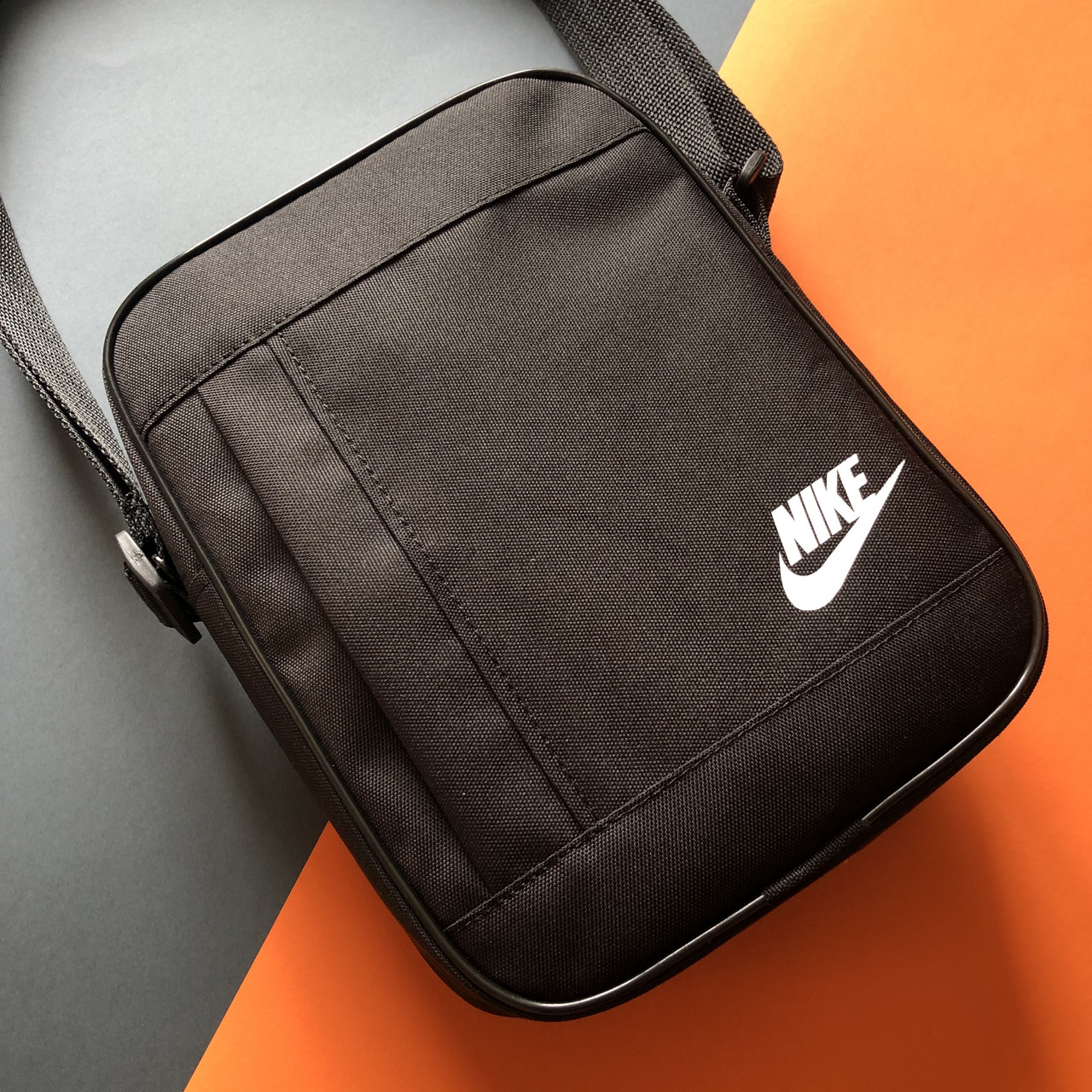 Сумка Nike чорна чоловіча