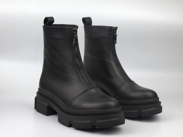 Женская обувь больших размеров 40-44 COSMO Shoes Mono Black BS 1738955001  Ботинки Кожаные Без Шнурков На Молнии 