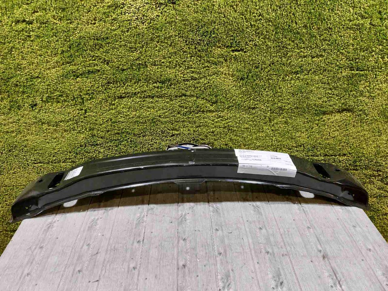 Підсилювач переднього бампера Рено Логан МСВ новий Renault Logan MCV (2009-2012) Оригінал 6001551322, фото 1