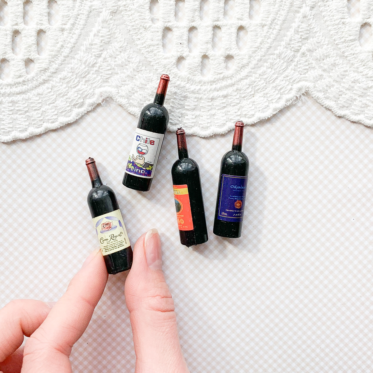 Мініатюра пляшка вина 4.5 см (випадковий дизайн), фото 1