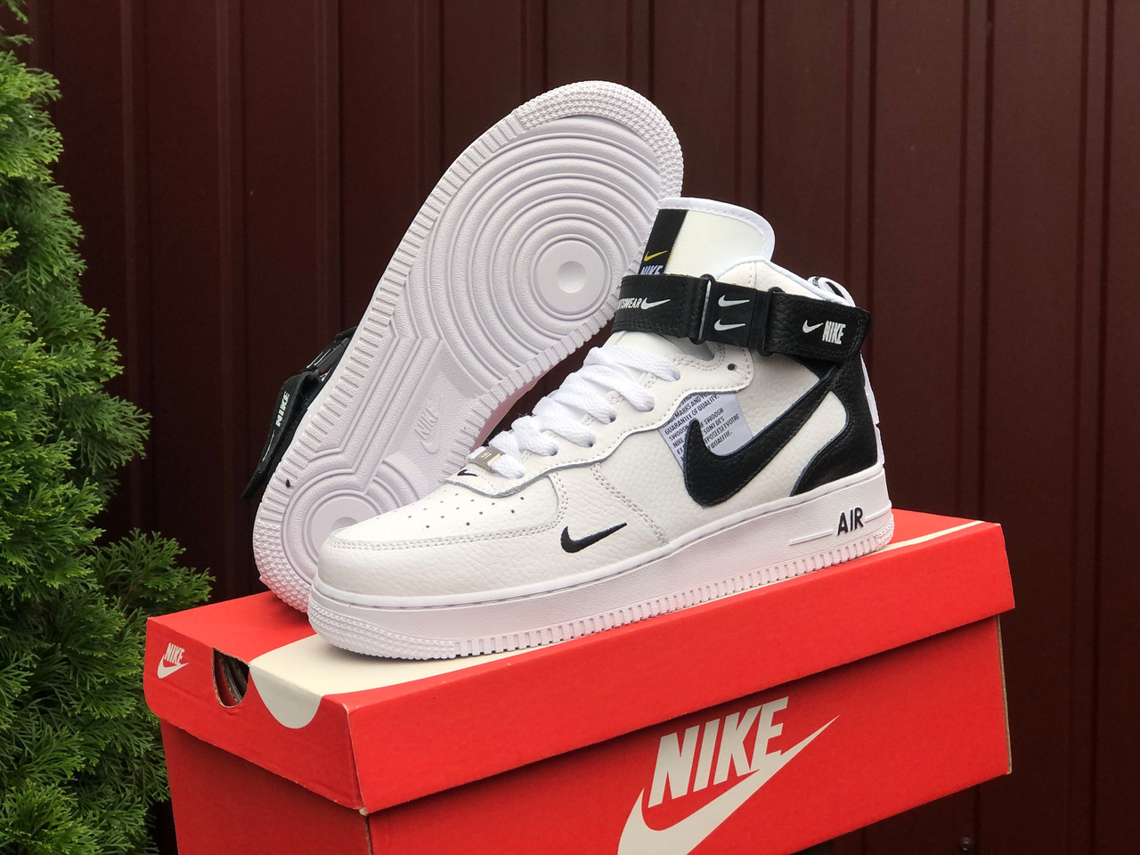 Air force utility store off white