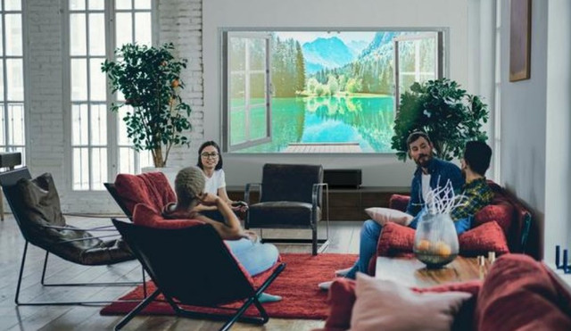 Epson EH-LS800B Android TV короткофокусный лазерный 4K проектор со звуком YAMAHA