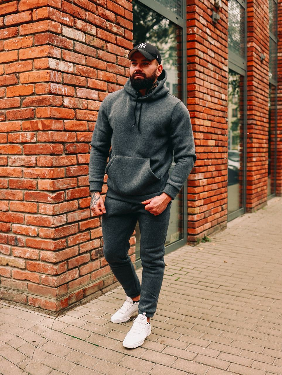 Спортивный костюм мужской теплый с капюшоном стильный флисовый костюм осень-зима однотонный молодежный