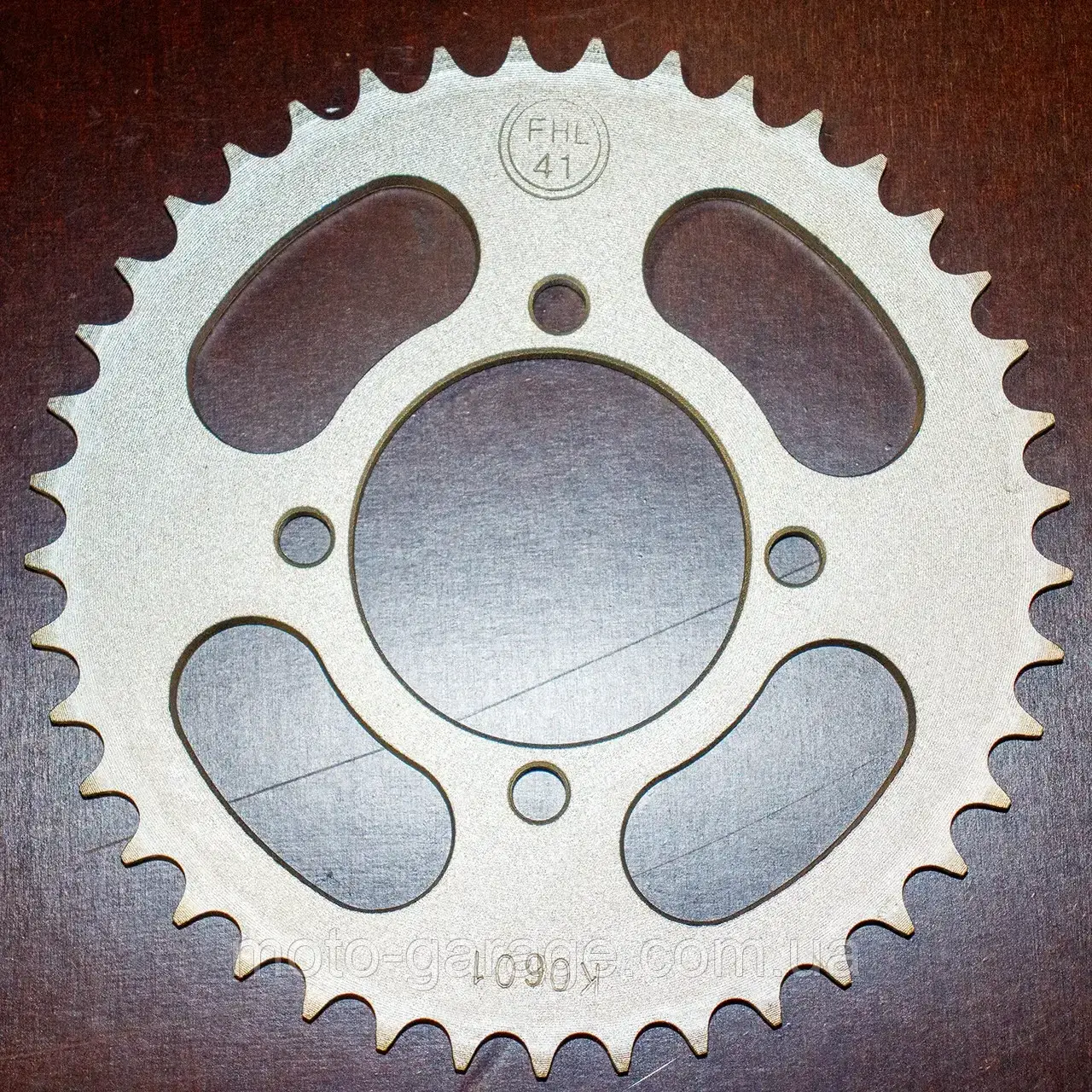 ひろ Звезда задняя Loncin CR1, JL200-68A,XY150GY-17,FORESTER,XY200-4