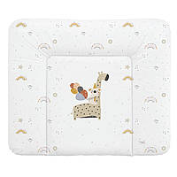 Пеленальный матрас Cebababy 85x72 Retro Autumn W-134-000-637, Giraffe, белый