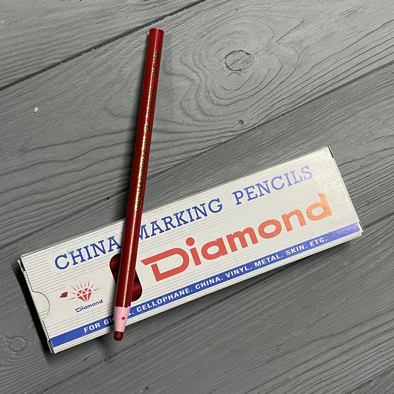 Олівець для розмітки на тканині "Diamond" Червоний
