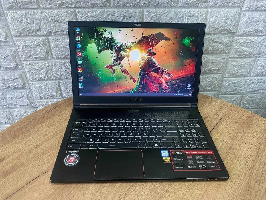 Ноутбук MSI GS63VR 7RF 15.6"FHD/IPS/i7 7700HQ/16Gb/SSD256Gb M2/GTX1060-6Gb