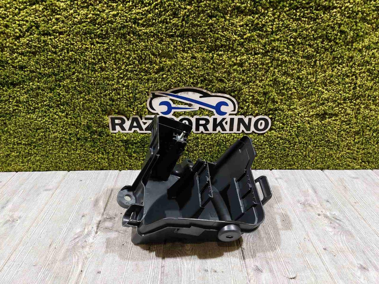 Корпус блоку запобіжників (у зборі) Renault Sandero 2 Рено Сандеро 2 (2013-...) Оригінал 243809584R, фото 1