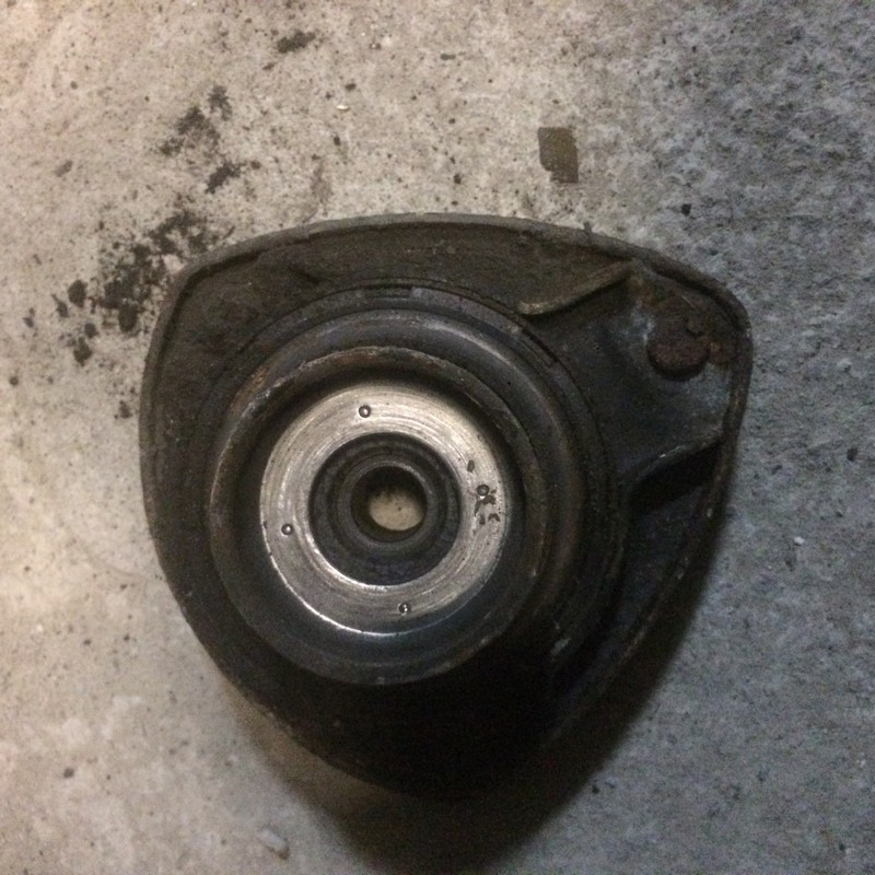 Купить Опора (подушка) стойки амортизатора переднего правого/левого ...